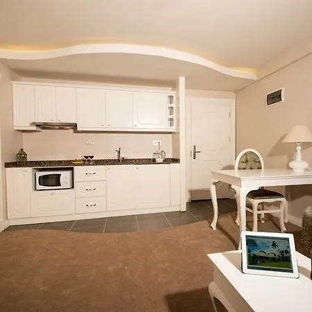 Daphne Apartment *